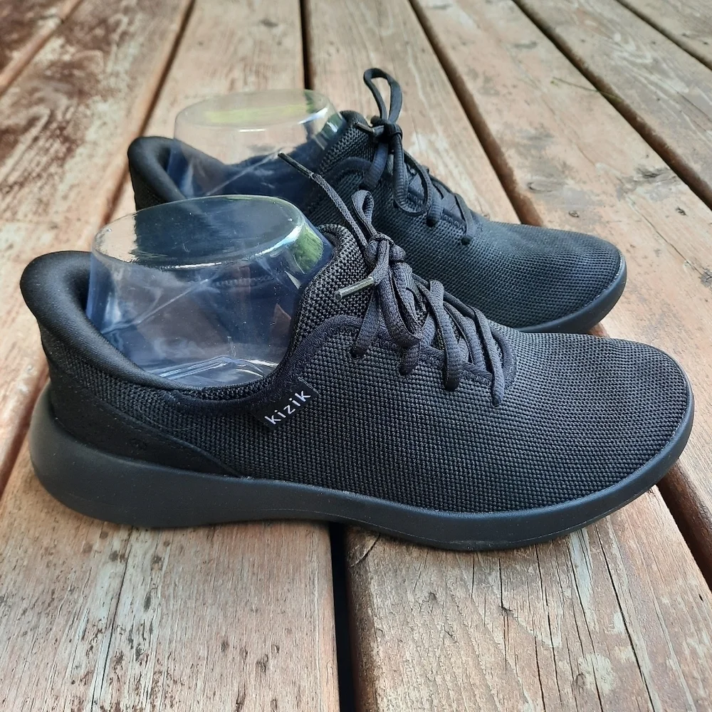 NIB Kizik Madrid Eco-Knit Hands-Free Shoes Blackout Unisex Men 6.5/Women 8